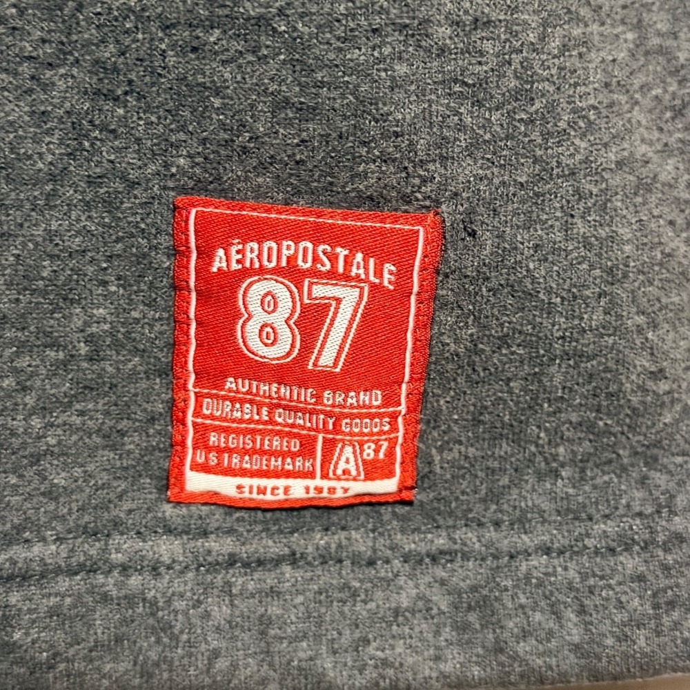 Aeropostale Dark Gray w/Red Stripe Crewneck Pullover Mens XL, 87 Patch, Y2K - Picture 5 of 9